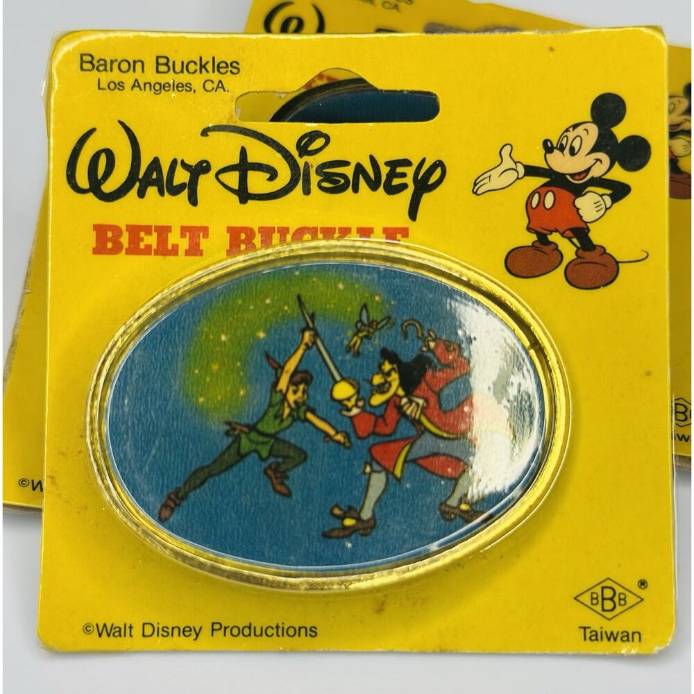 New Vintage Disney Peter Pan And Hook Kids Belt Buckle